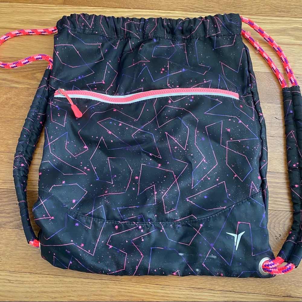 Old navy gym bag